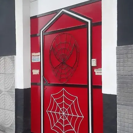 Spiderman House * קטאניה
