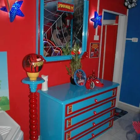 Spiderman House Катанія